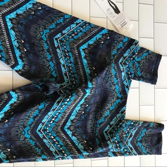 Alo Yoga Airbrush Seaport Blue Icelandic Leggings - Picture 7 of 7